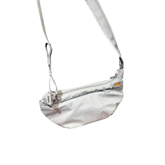 Pacsafe vinyl bag in great condition - Picture 2 of 8